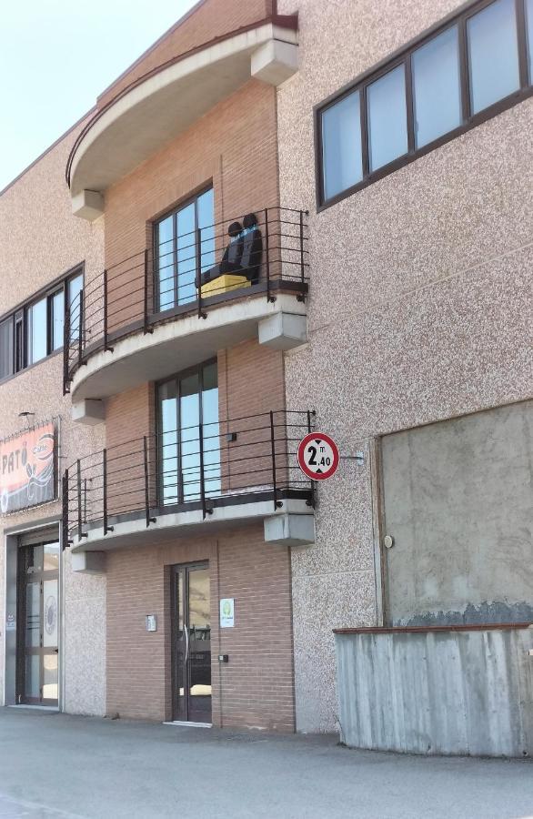 Twin House Apartman Tito Kültér fotó